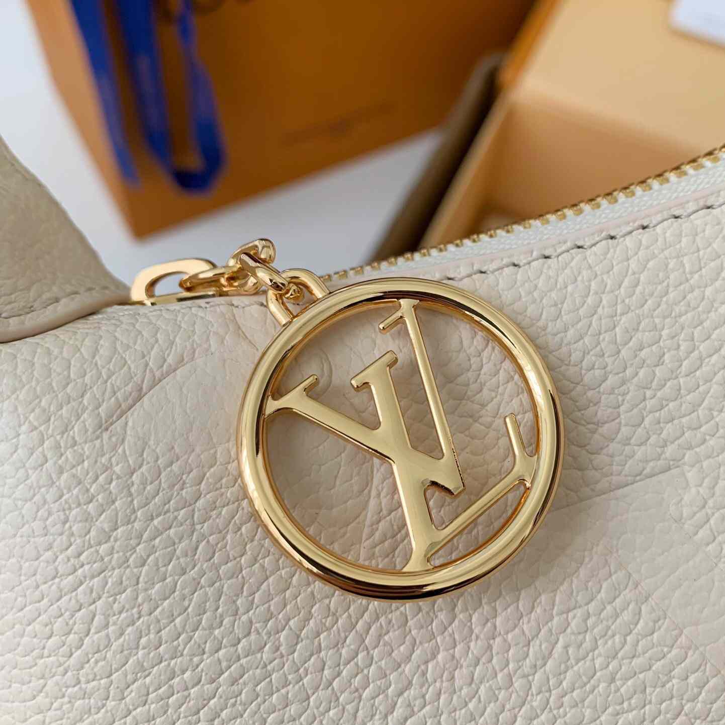 Louis Vuitton Mini Moon Monogram Empreinte (20.5*11*5cm)     M82519 - DesignerGu