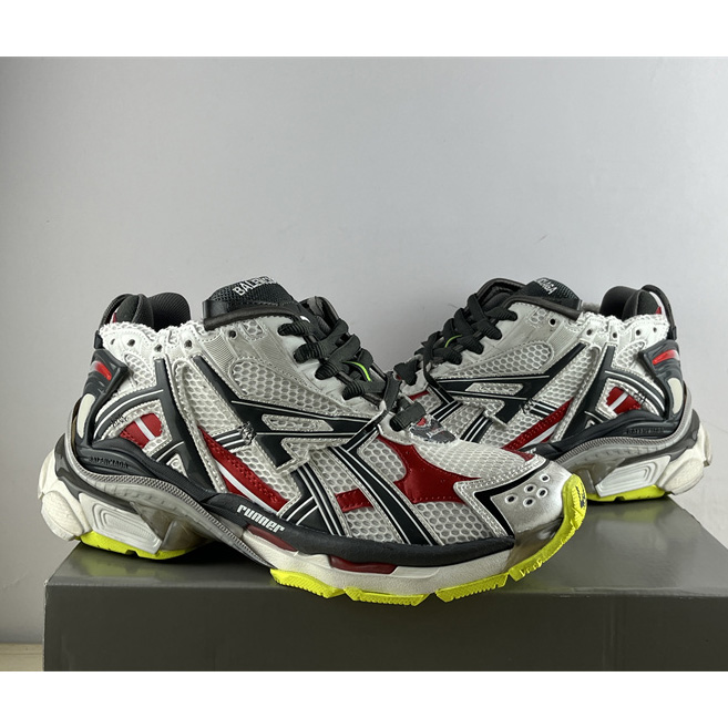 Balenciaga Runner Sneaker - DesignerGu