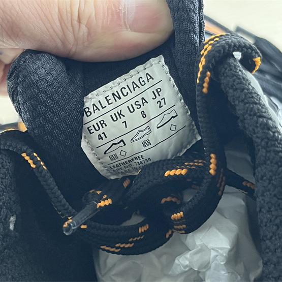 Balenciaga 3XL Trainers - DesignerGu