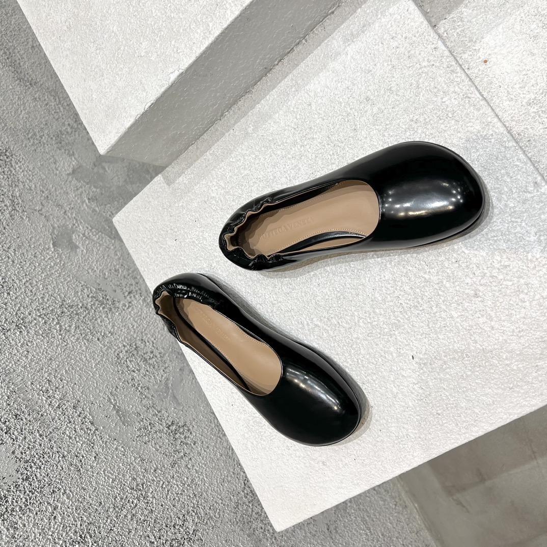 Bottega Veneta Atomic Ballerina Flat - DesignerGu