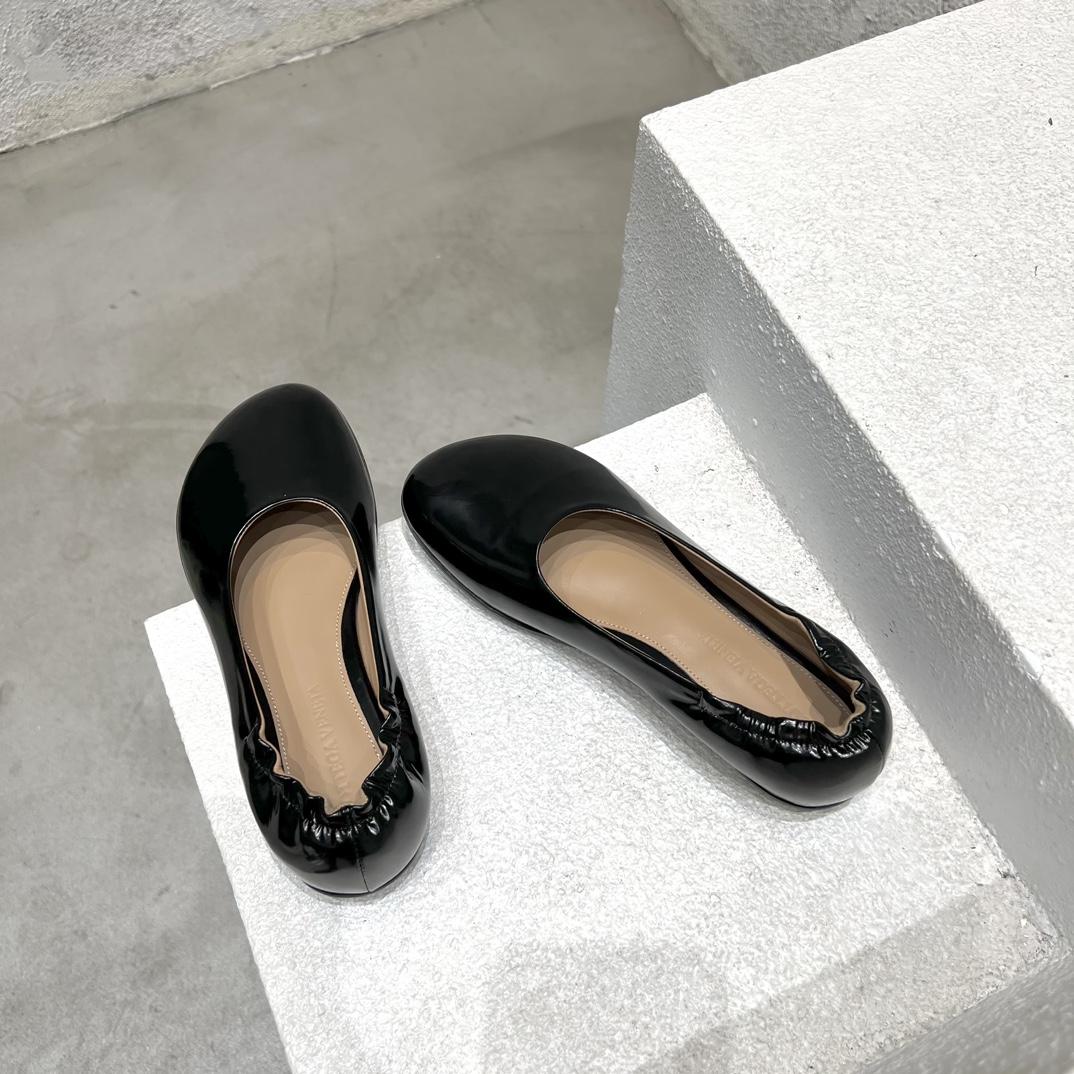 Bottega Veneta Atomic Ballerina Flat - DesignerGu