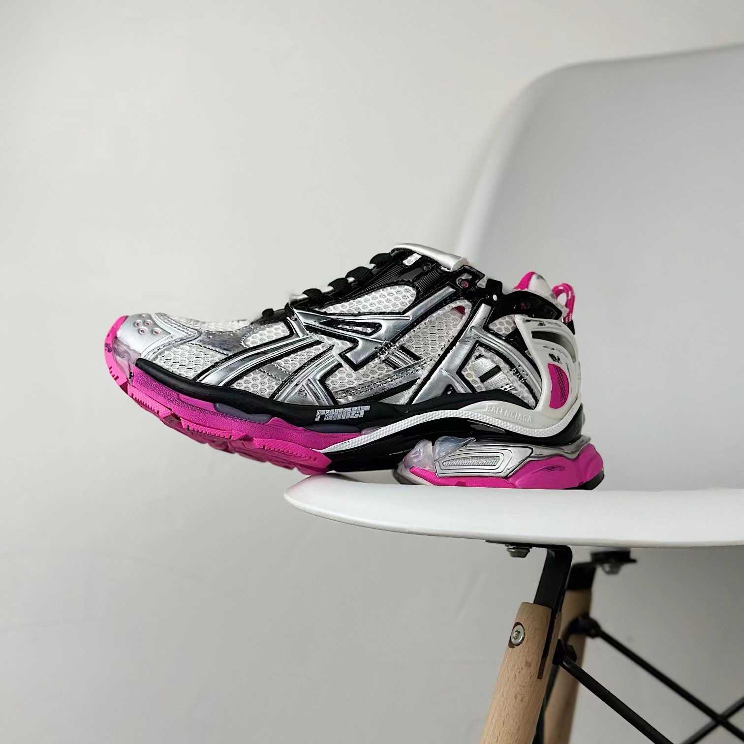 Balenciaga Runner Sneaker In Silver - DesignerGu
