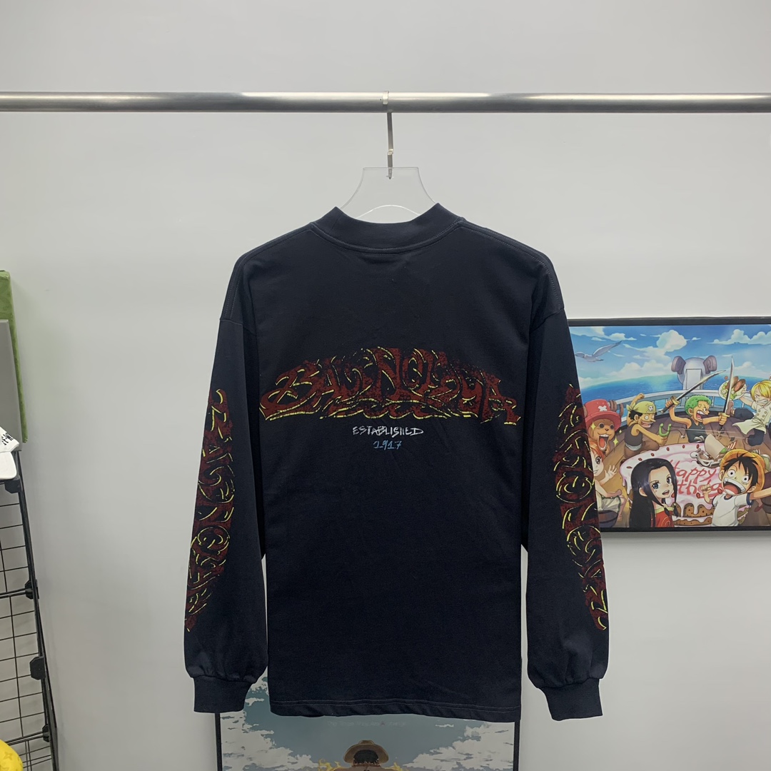 Balenciaga  Long Sleeve T-Shirt Oversized In Black - DesignerGu