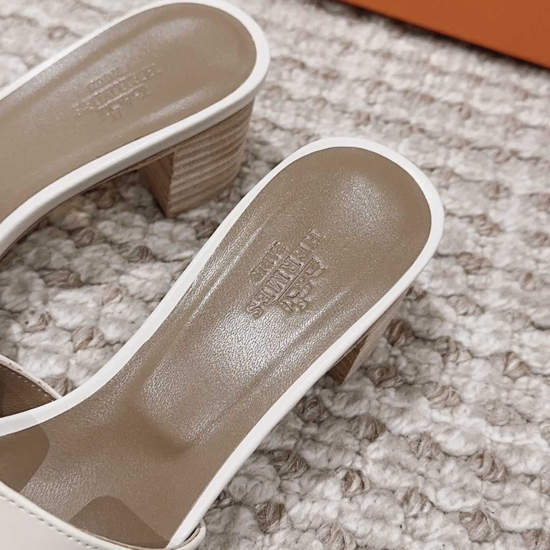 Hermes Oasis Sandal - DesignerGu