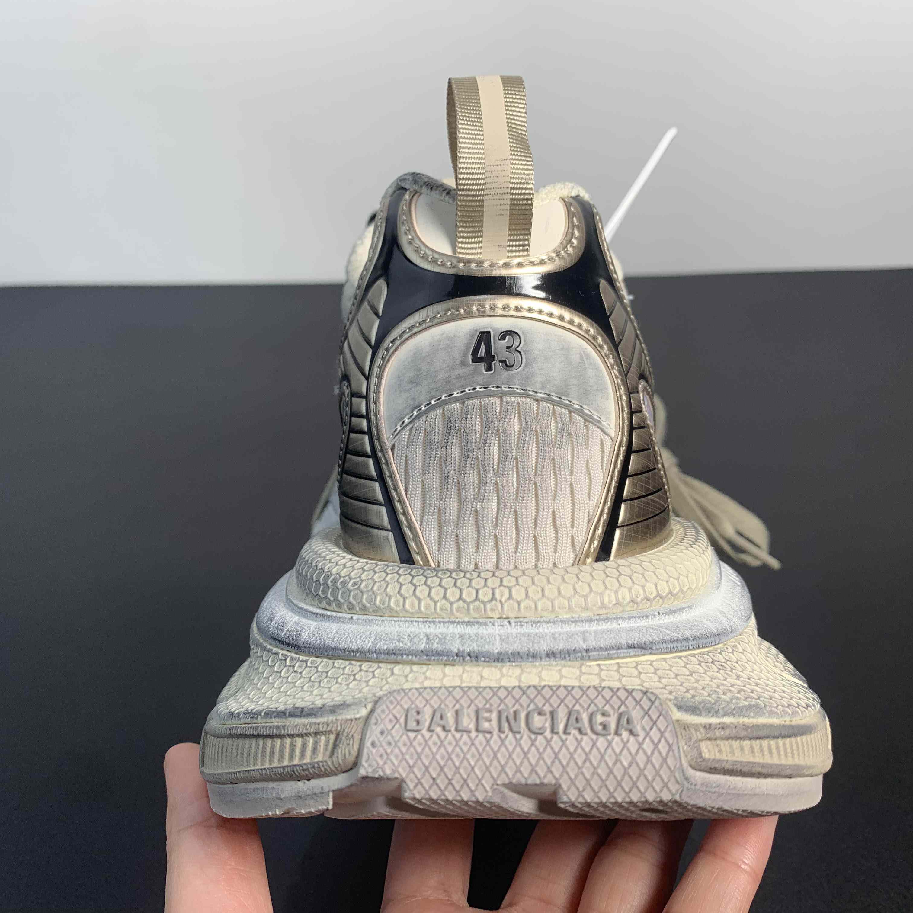 Balenciaga 3XL Trainers - DesignerGu