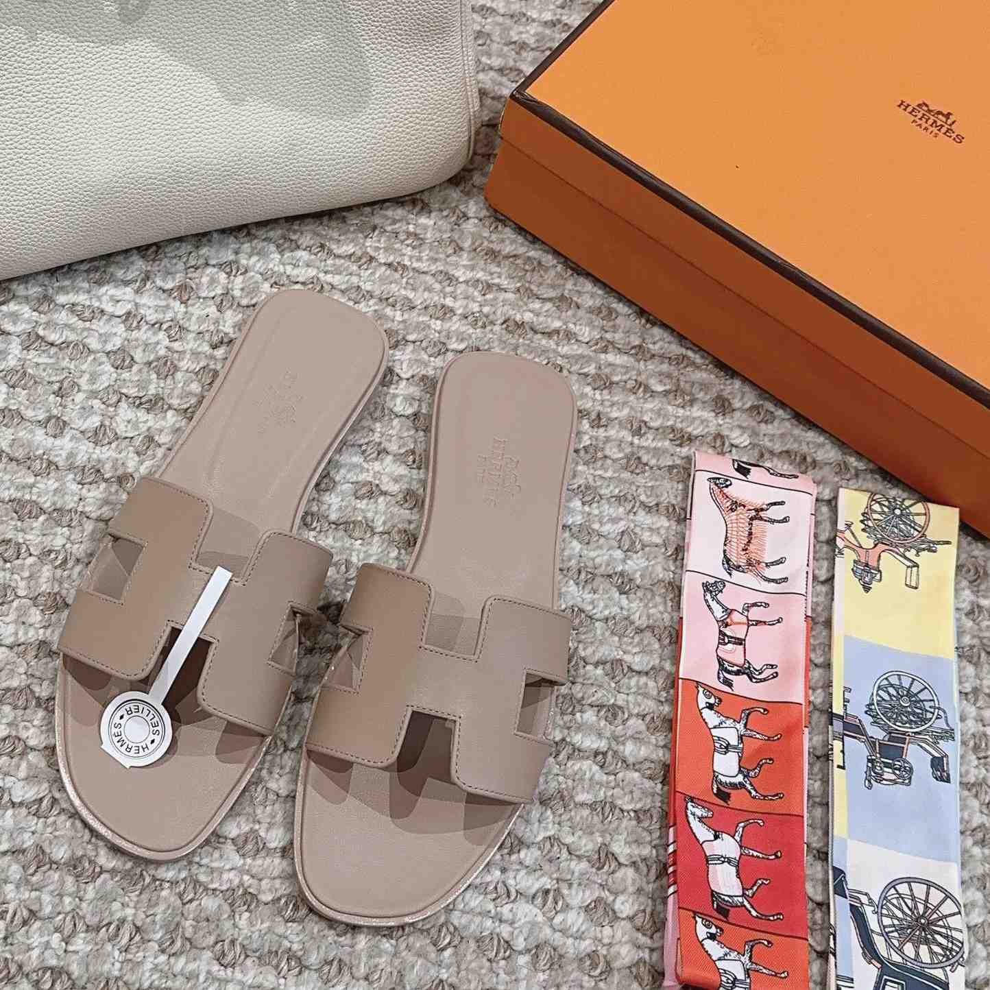 Hermes Oran Sandal - DesignerGu