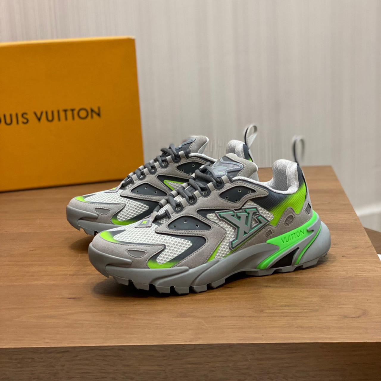Louis Vuitton Runner Tatic Sneaker(Upon UK Size)    1ABLZ9 - DesignerGu