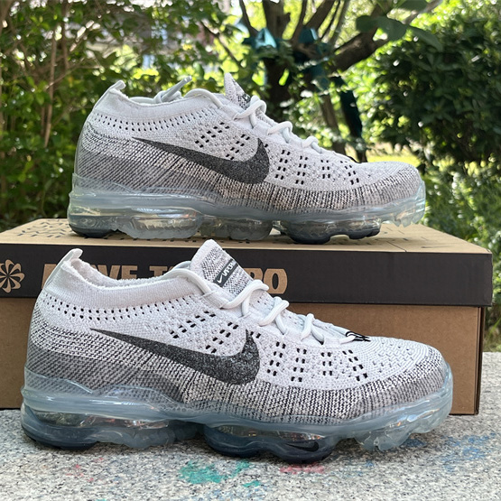 Nike Vapormax 2023 Flyknit Sneakers      DV1678-004 - DesignerGu