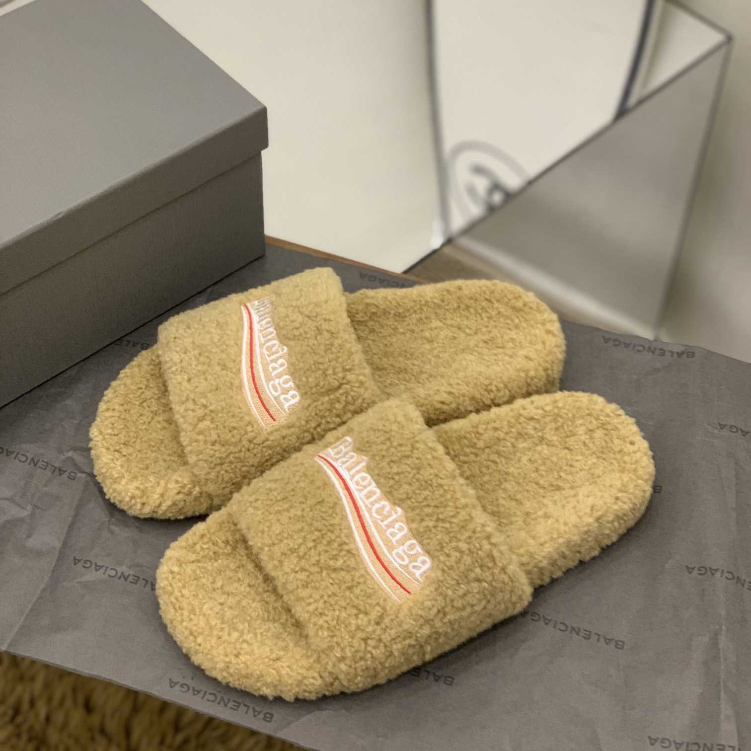 Balenciaga Terry Slide Sandal - DesignerGu