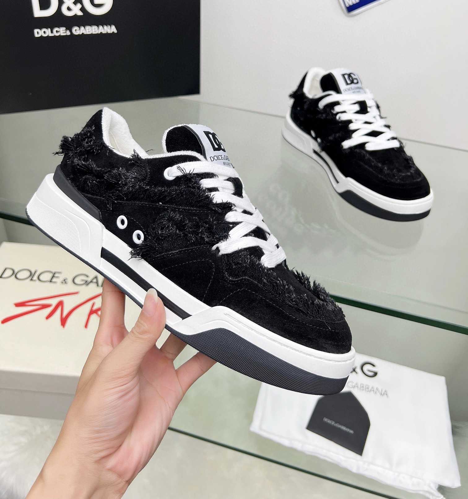 Dolce & Gabbana Denim New Roma Sneakers - DesignerGu