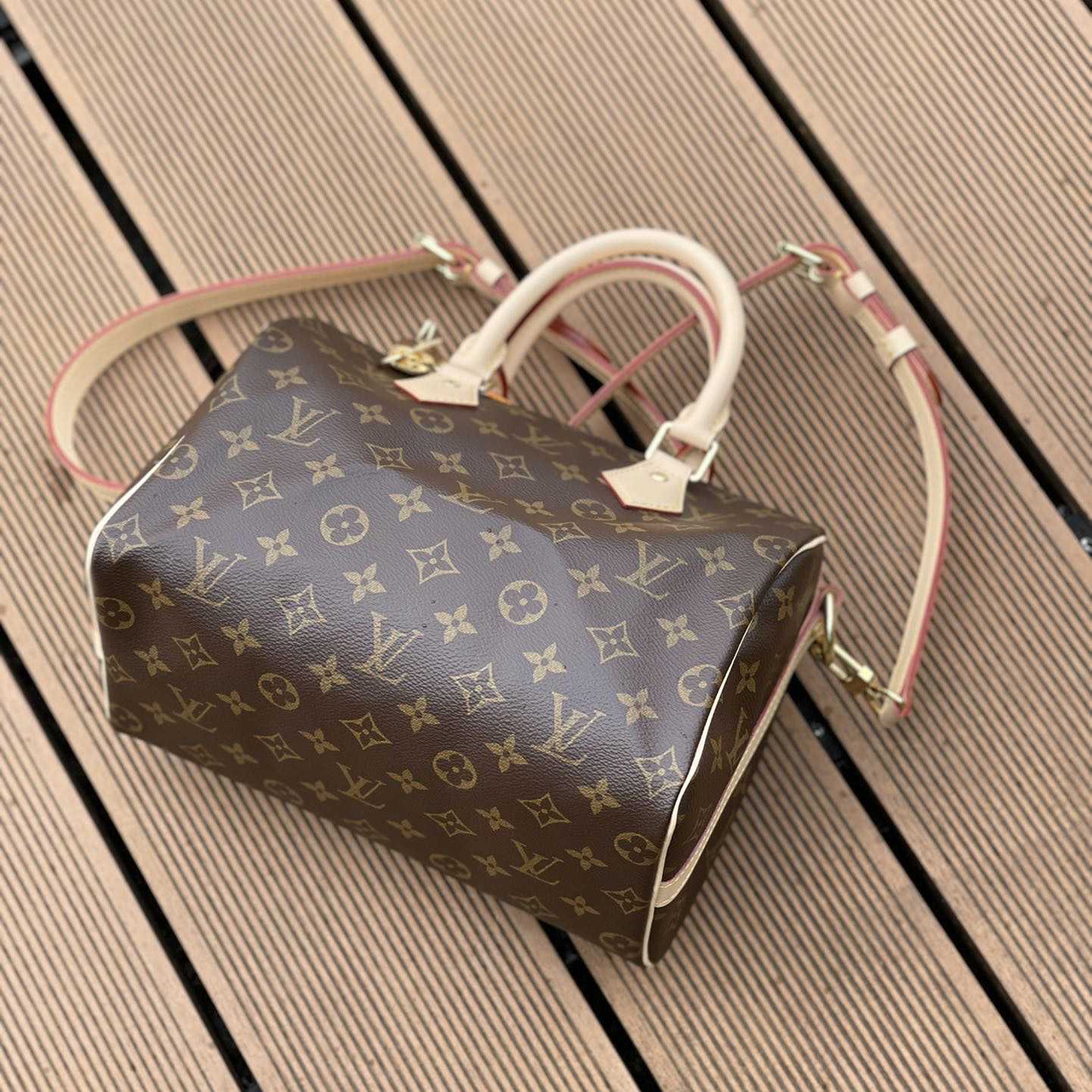 Louis Vuitton Speedy Bandoulière 25   M41113 - DesignerGu