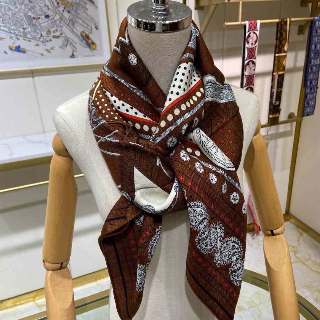 Hermes Zouaves et Dragons Bandana Shawl 140 - DesignerGu