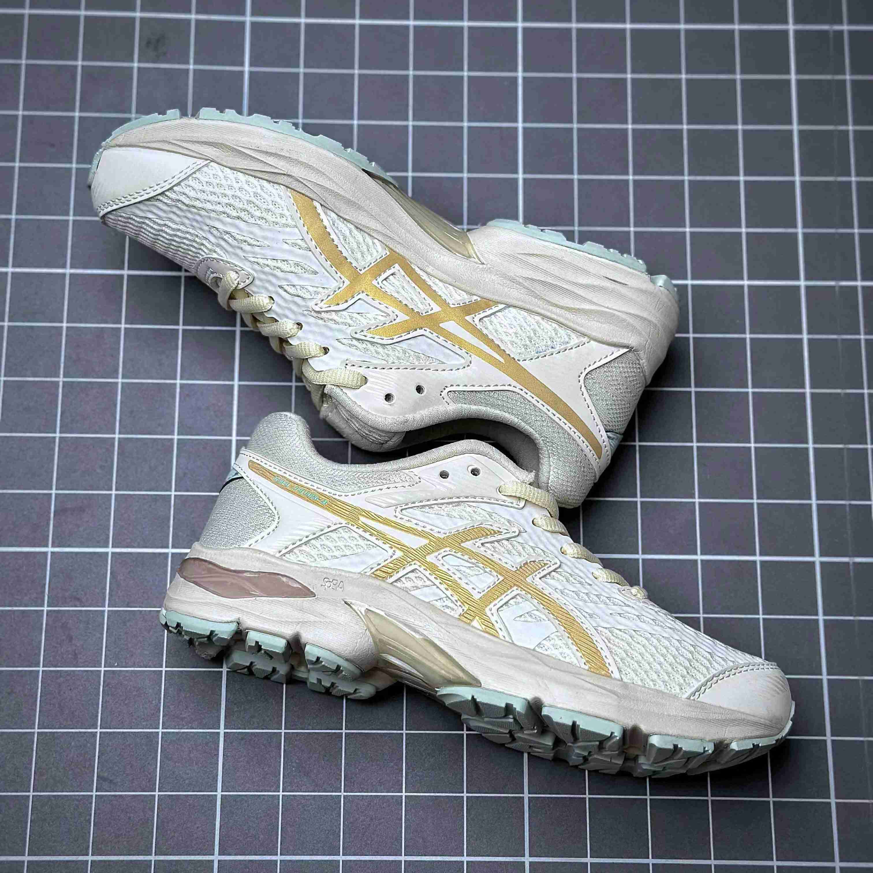 Asics Gel-Flux 4 Sneakers  - DesignerGu