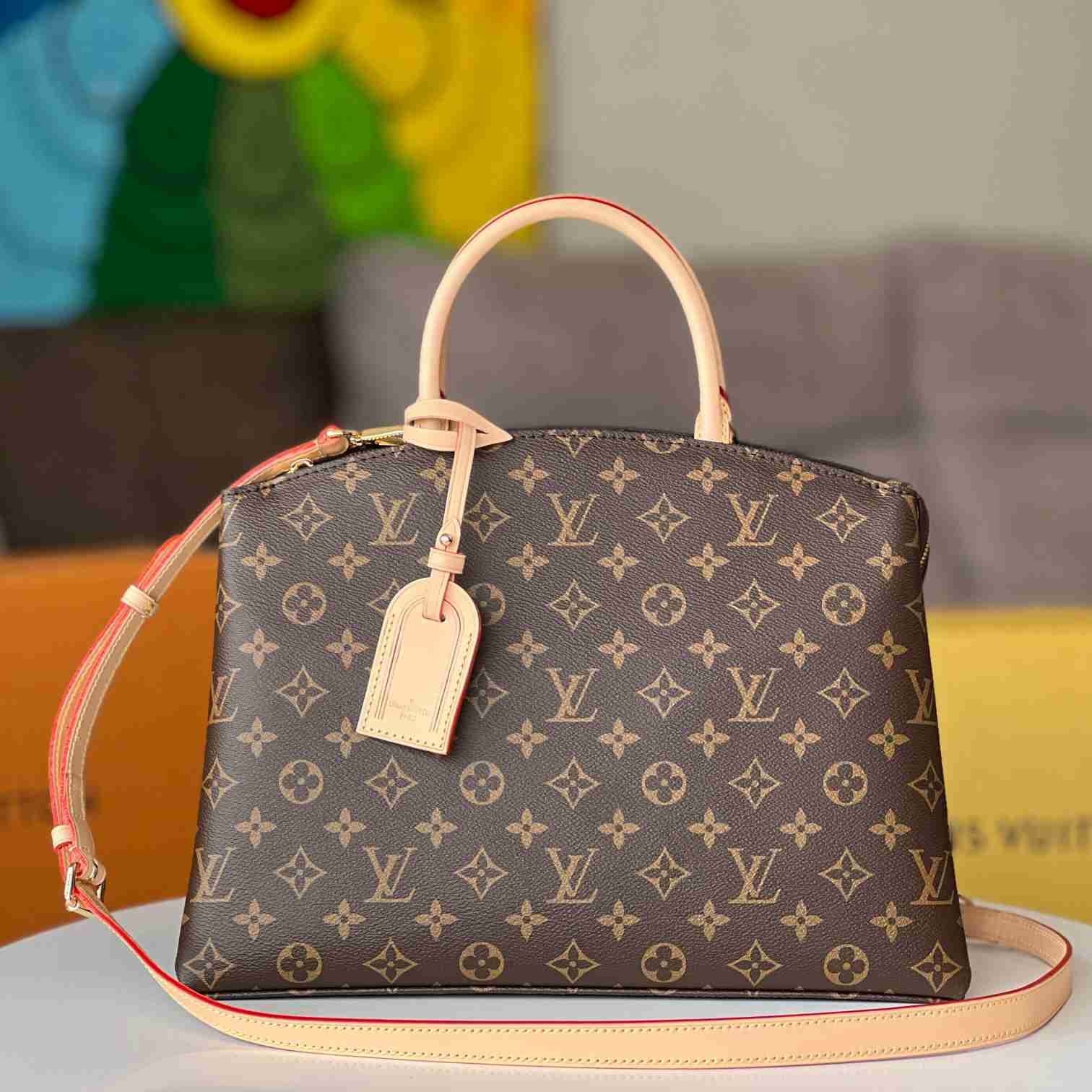 Louis Vuitton Grand Palais (34 x 24 x 15cm) - DesignerGu