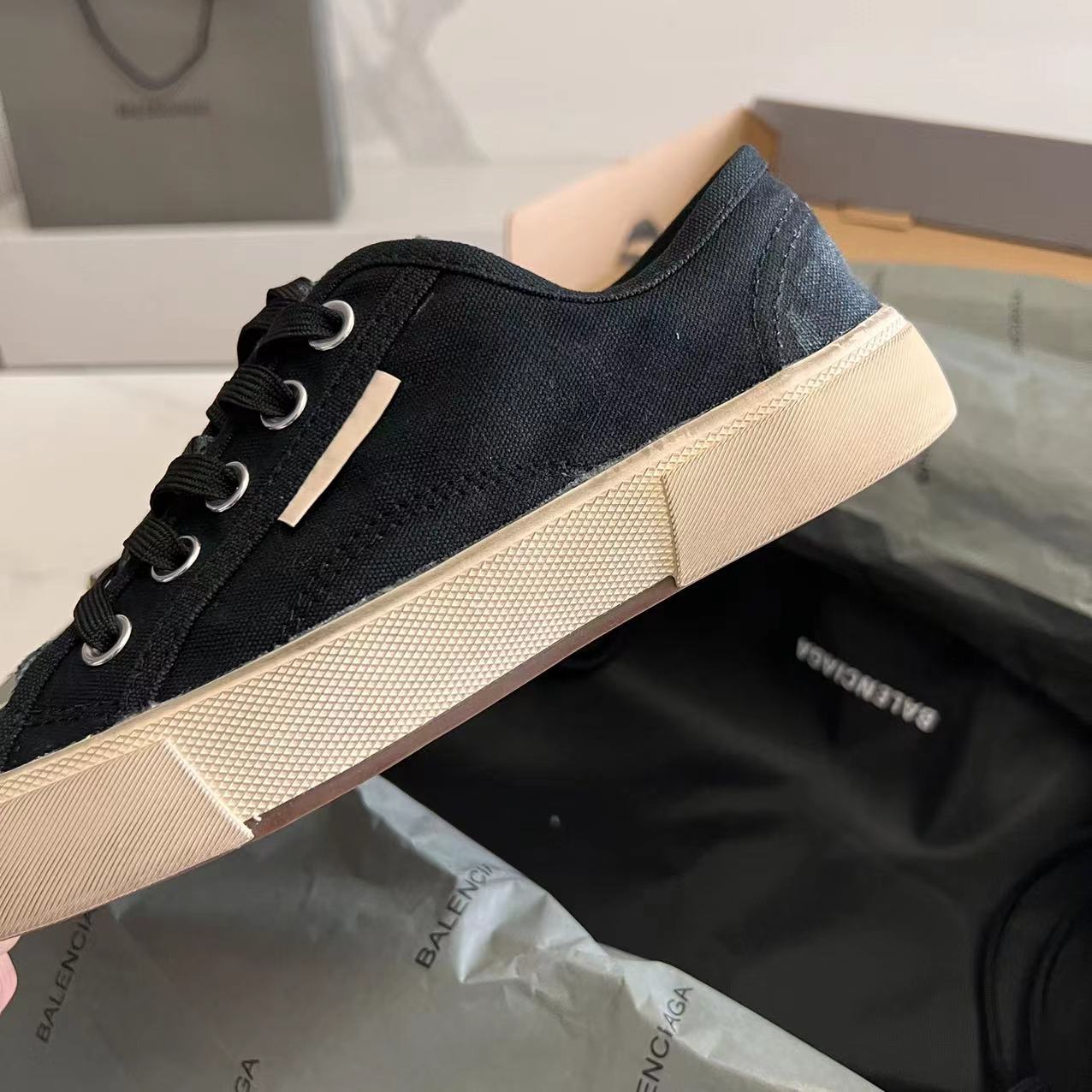 Balenciaga Paris Low Top Sneaker In Black  - DesignerGu