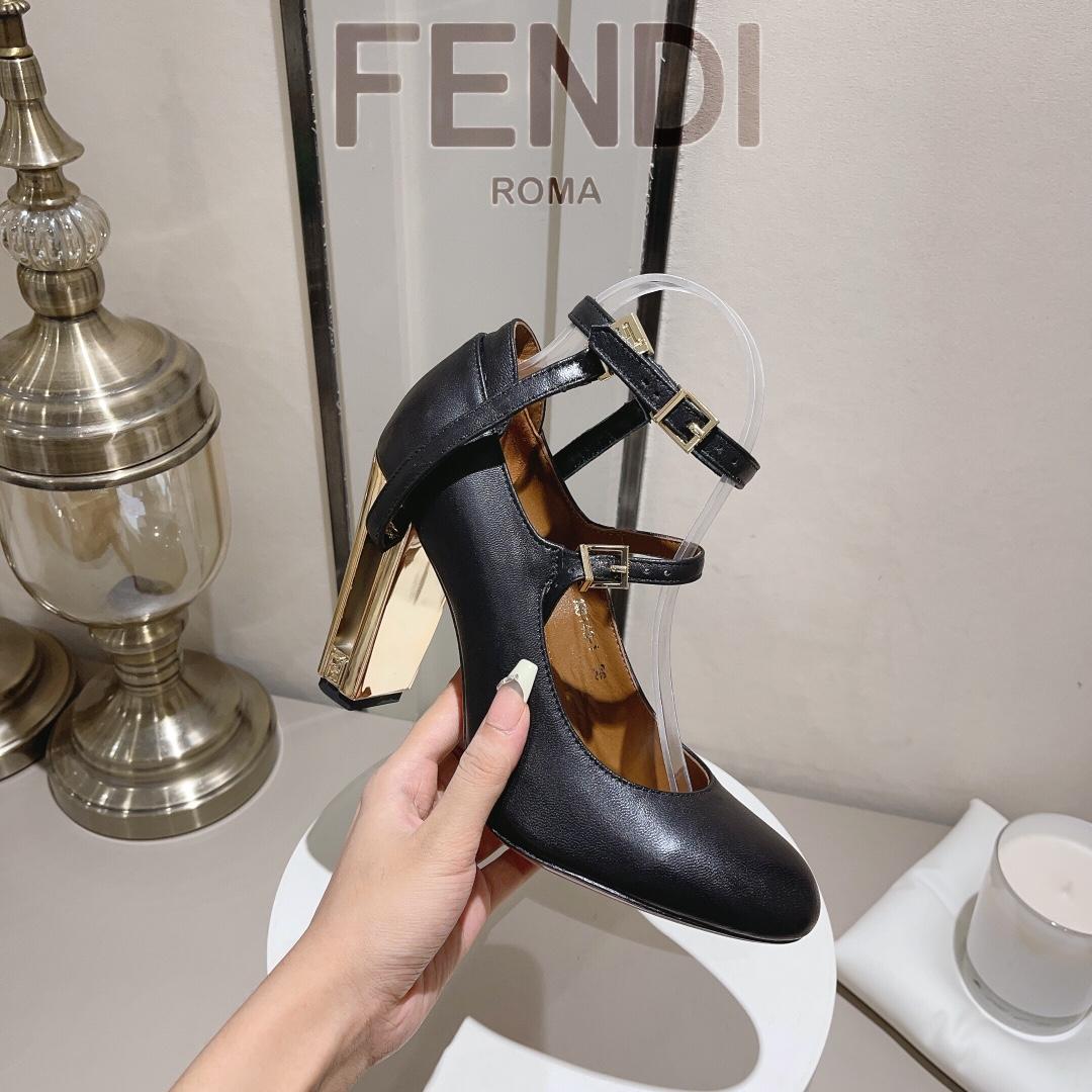 Fendi Delfina Black Leather High-heeled Court Shoes - DesignerGu