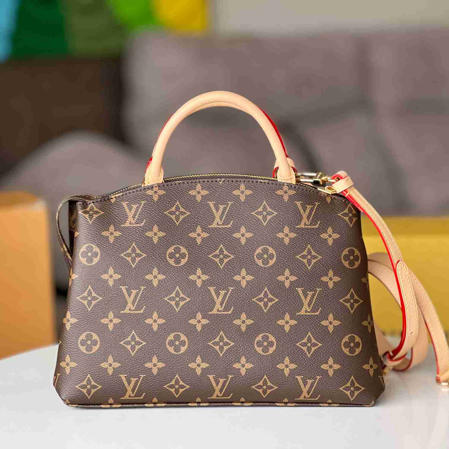 Louis Vuitton Petit Palais  (29x18x12.5CM)   M45900 - DesignerGu