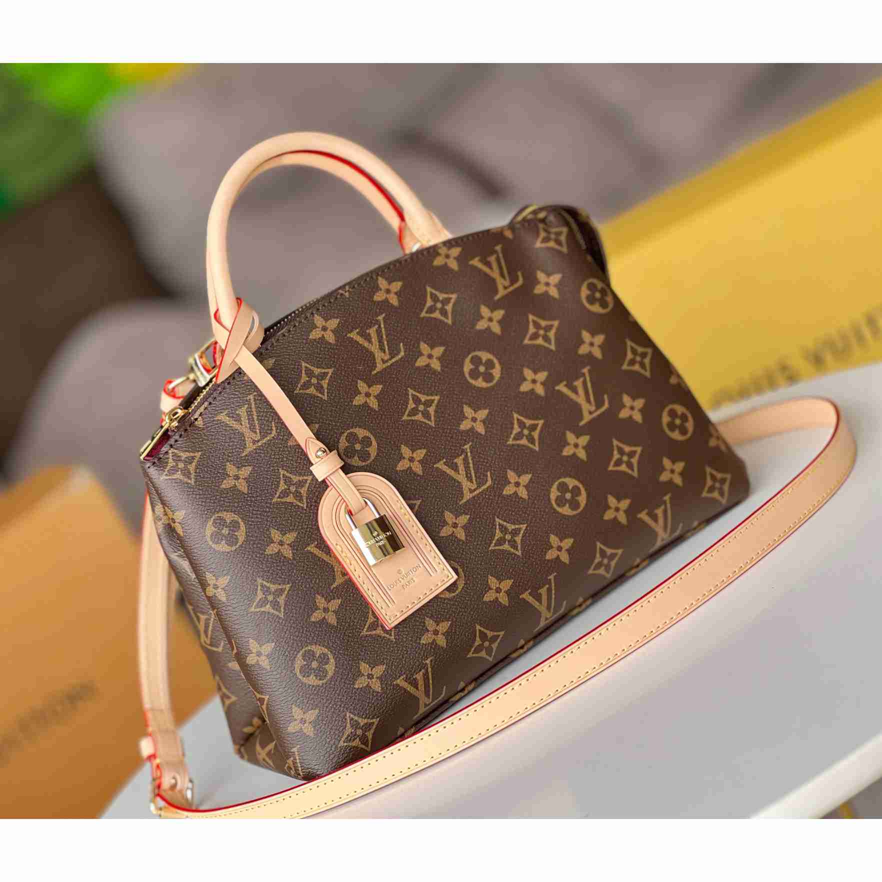 Louis Vuitton Petit Palais  (29x18x12.5CM)   M45900 - DesignerGu