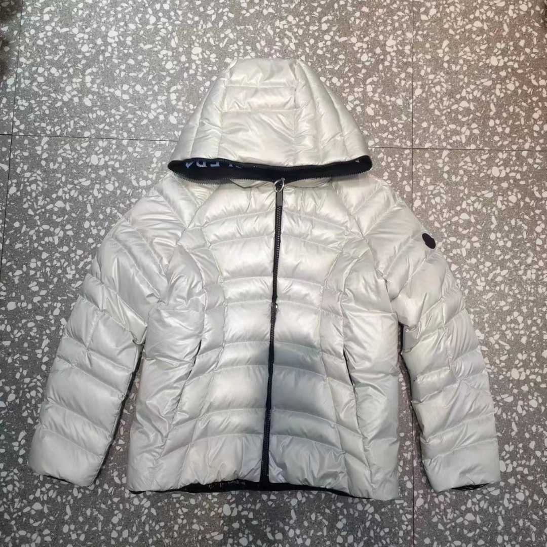 Moncler Narlay Short Down Jacket - DesignerGu