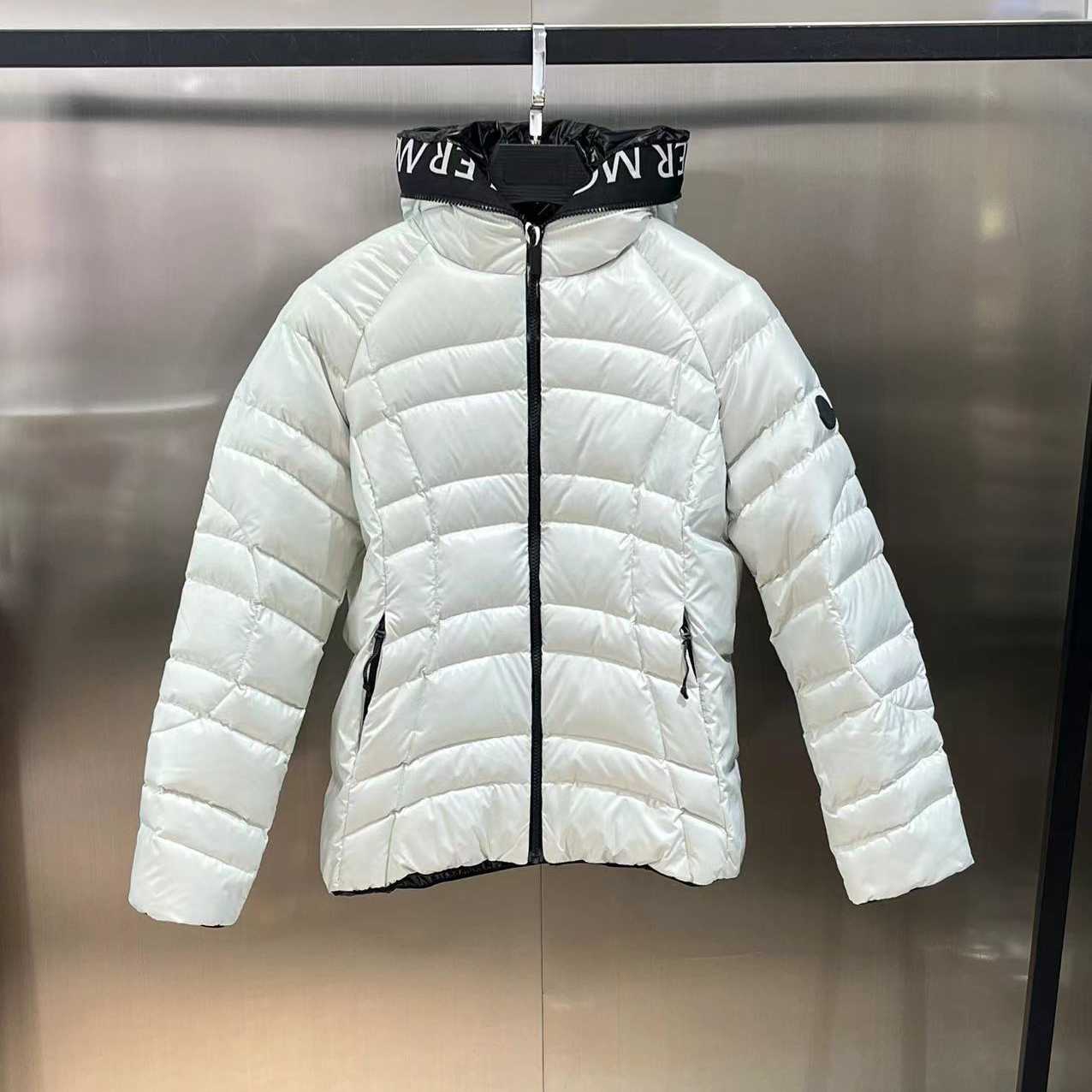 Moncler Narlay Short Down Jacket - DesignerGu