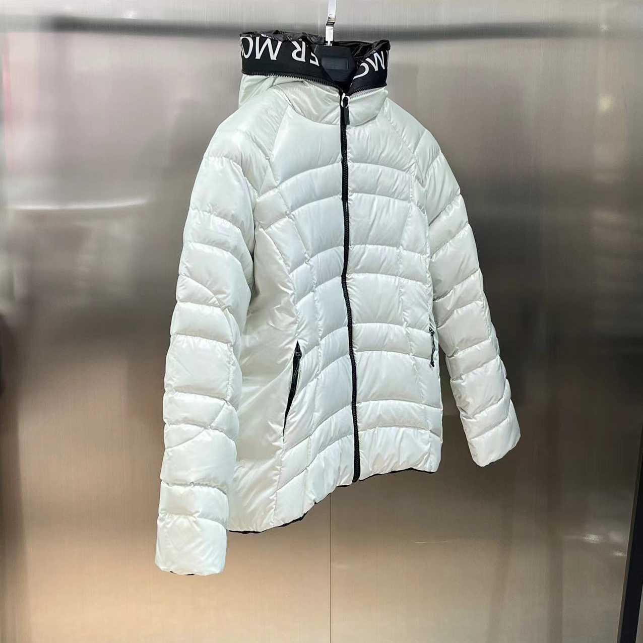 Moncler Narlay Short Down Jacket - DesignerGu