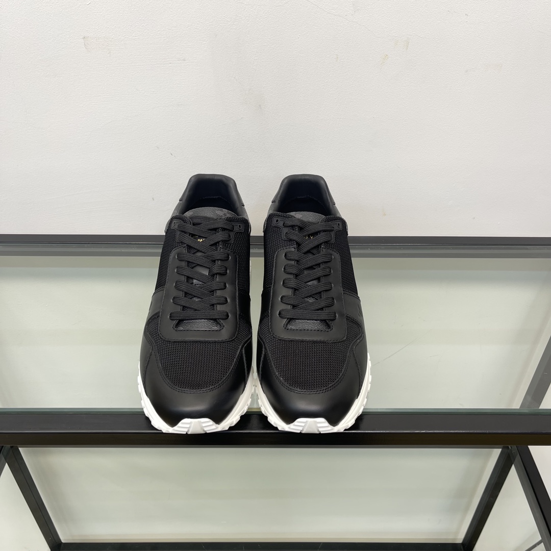 Louis Vuitton Run Away Sneaker        1AANN3 - DesignerGu