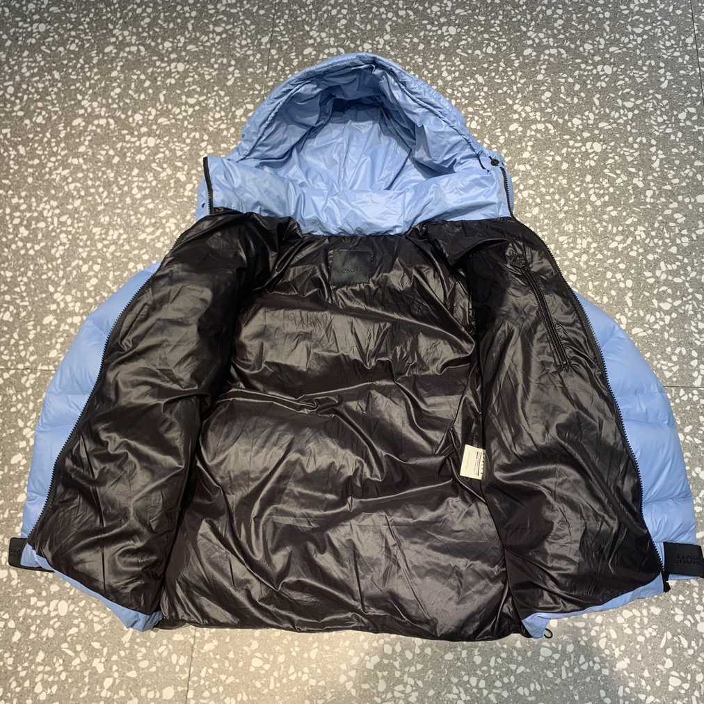 Moncler Yonne Short Down Jacket - DesignerGu