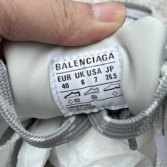 Balenciaga 3XL Trainers - DesignerGu