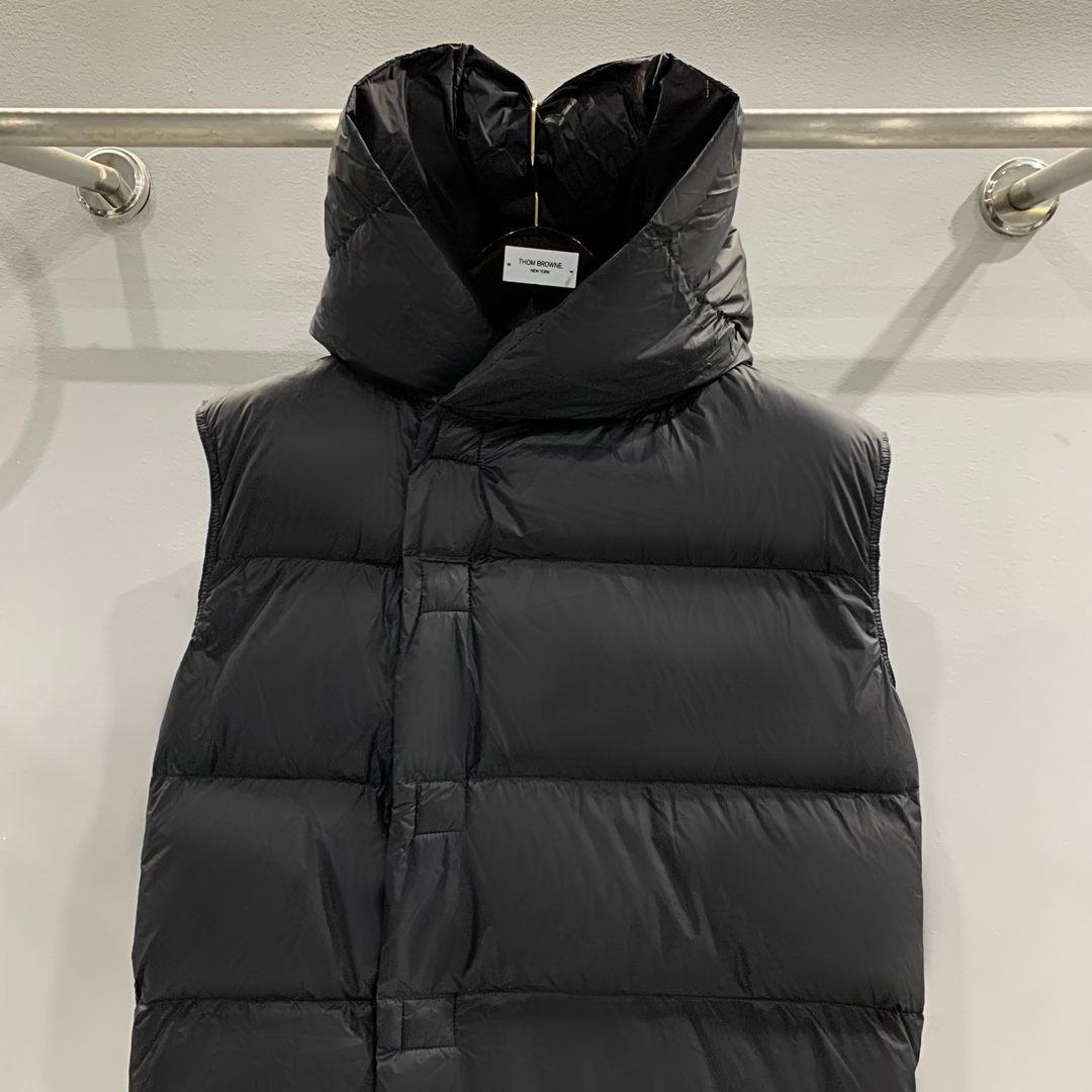 Rick Owens Black Padded Down Vest - DesignerGu