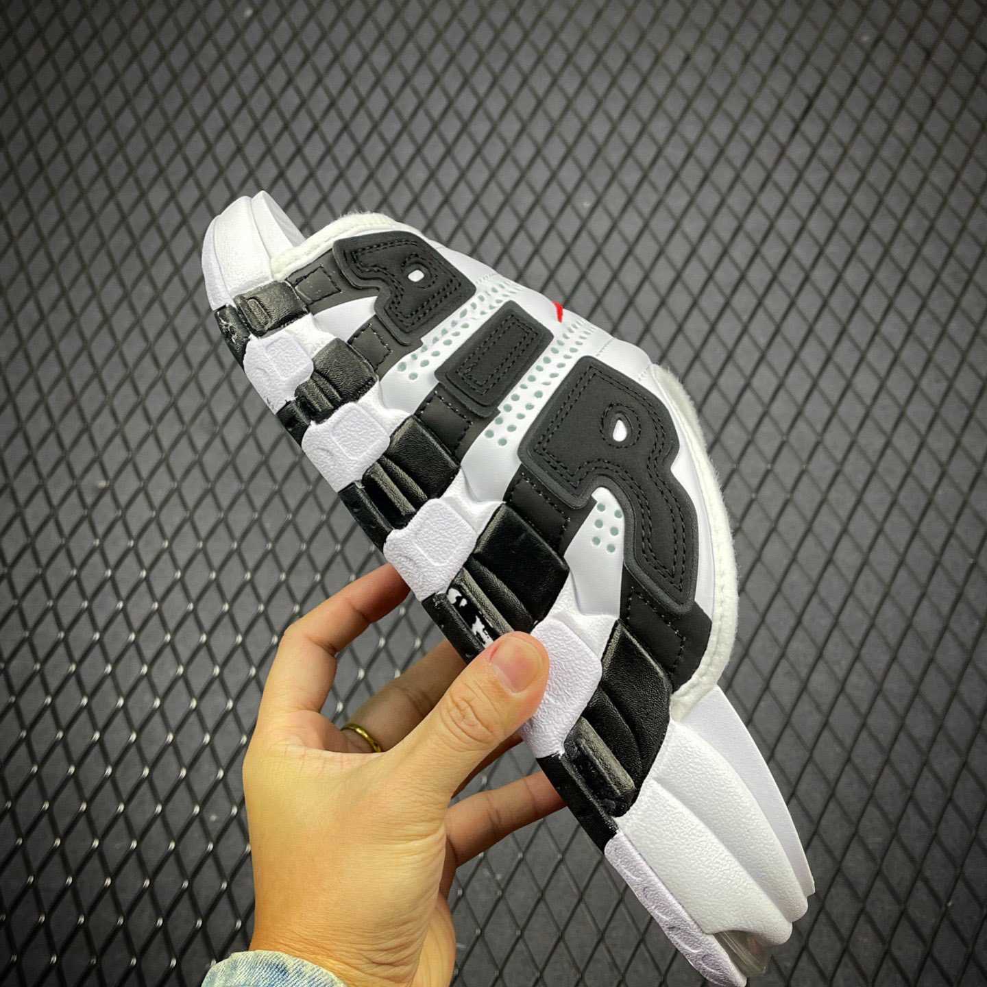 Nike Air More Uptempo Slide   FN3437-160  - DesignerGu