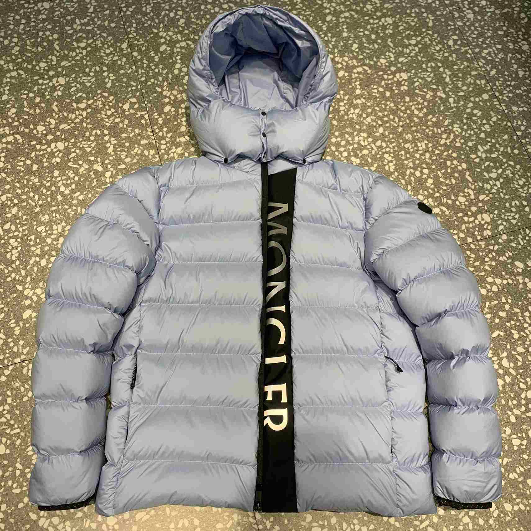 Moncler Ume Short Down Jacket - DesignerGu