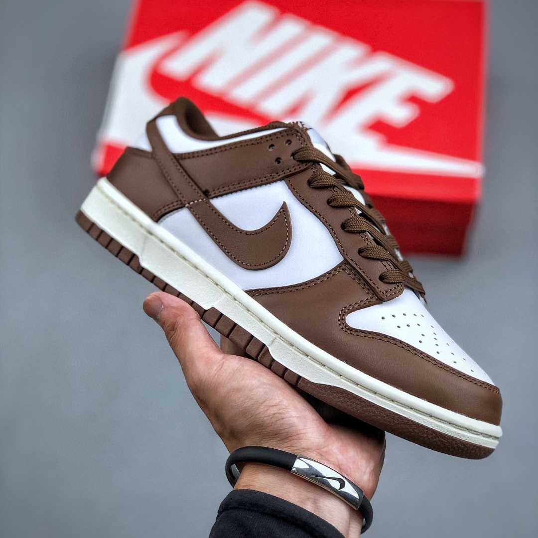 Nike Dunk Low "Cacao Wow" Sneakers      DD1503-124 - DesignerGu
