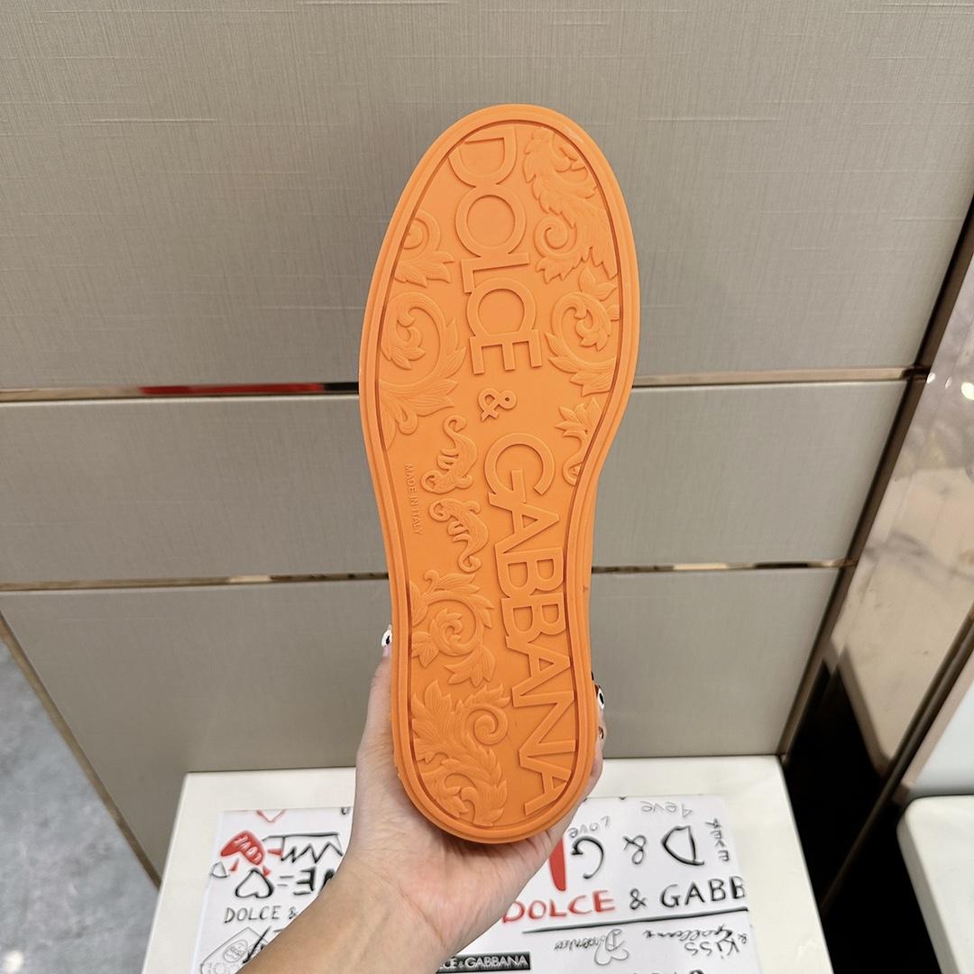 Dolce & Gabbana Embossed Logo Sneakers - DesignerGu