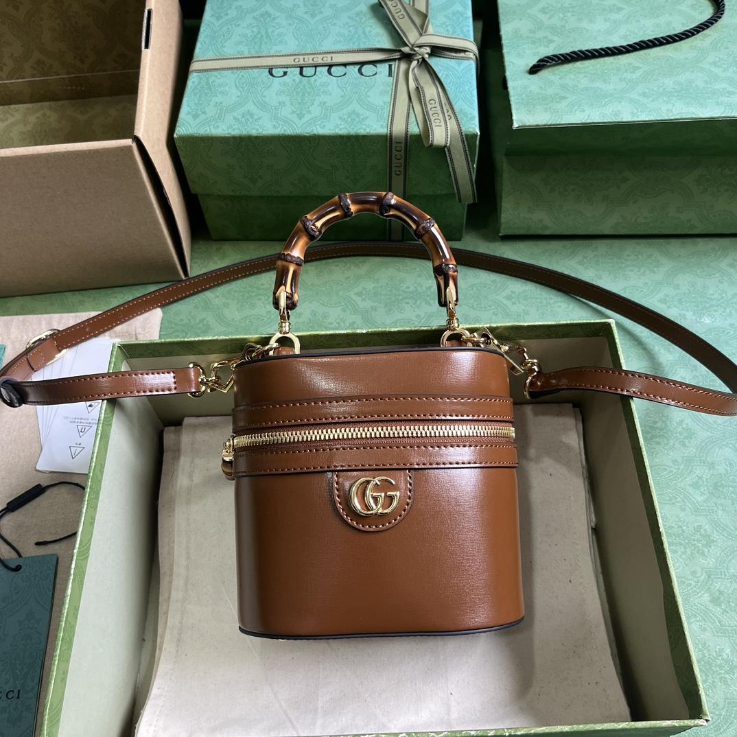 Gucci Mini Bamboo Shoulder Bag (15.5x 13.5x 4cm) - DesignerGu