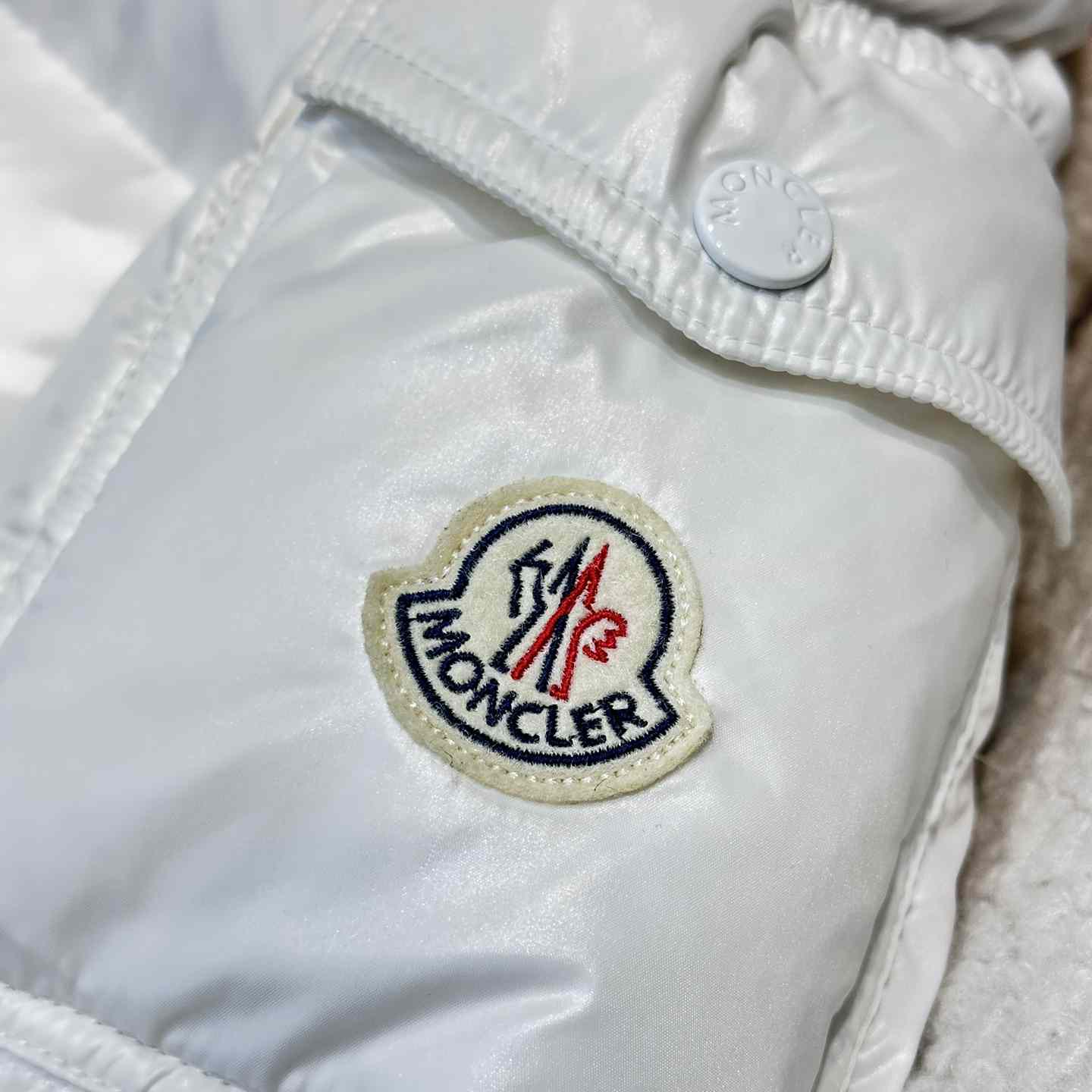 Moncler Maire Short Down Jacket - DesignerGu