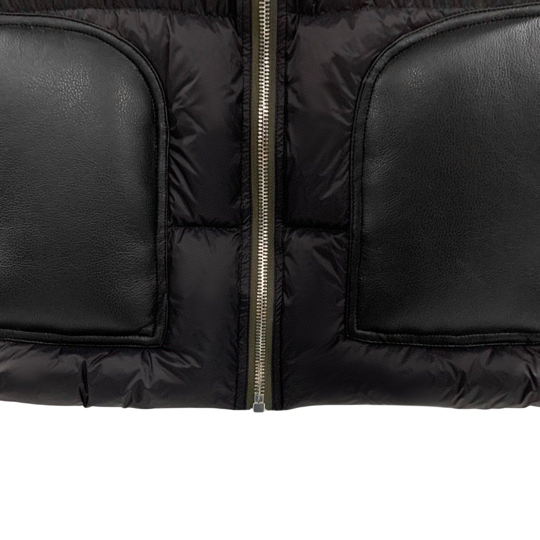 Rick Owens Cargo Sleeveless Puffer Jacket - DesignerGu