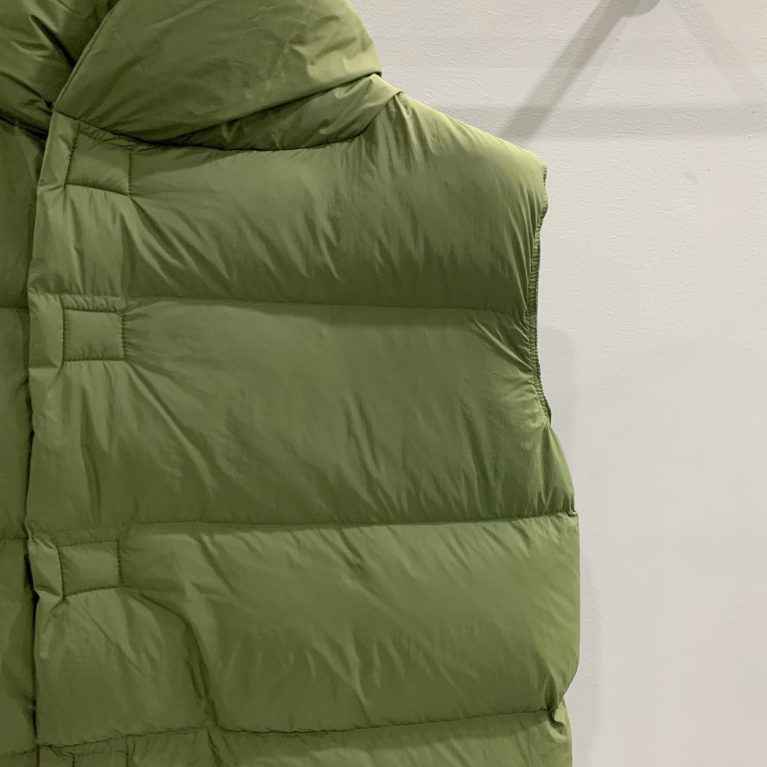 Rick Owens Green Padded Down Vest - DesignerGu