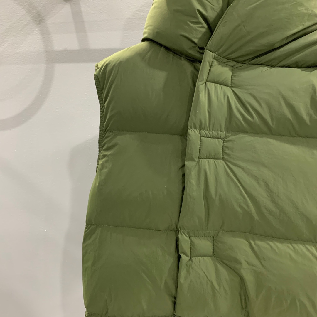 Rick Owens Green Padded Down Vest - DesignerGu