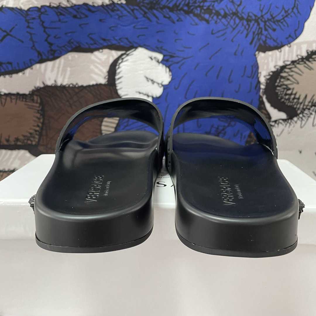 Versace Medusa Slides   - DesignerGu