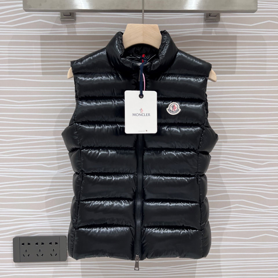 Moncler Ghany Down Vest - DesignerGu