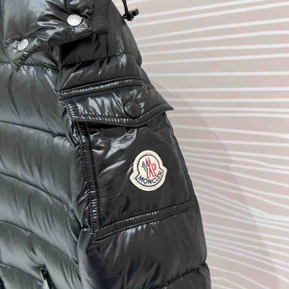 Moncler Bady Short Down Jacket - DesignerGu