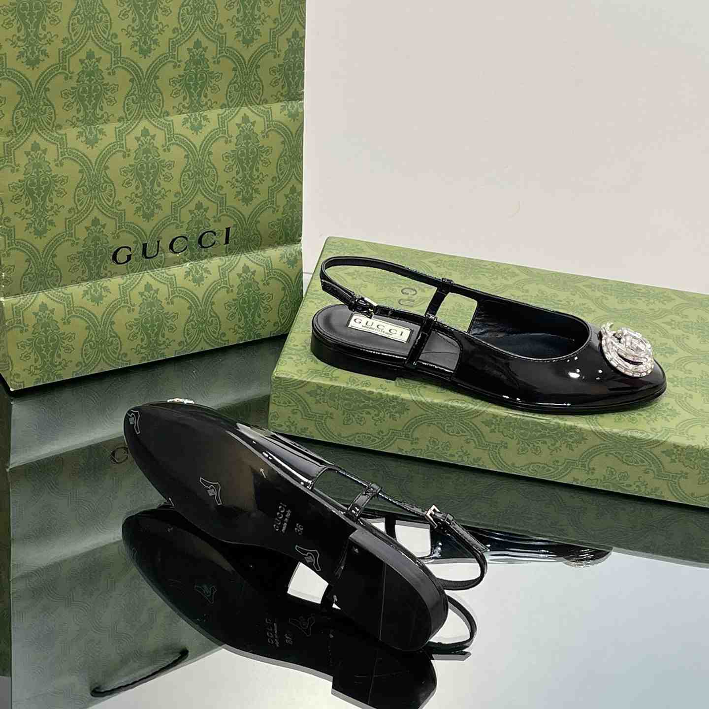 Gucci Women's Ballerina With Double G - DesignerGu