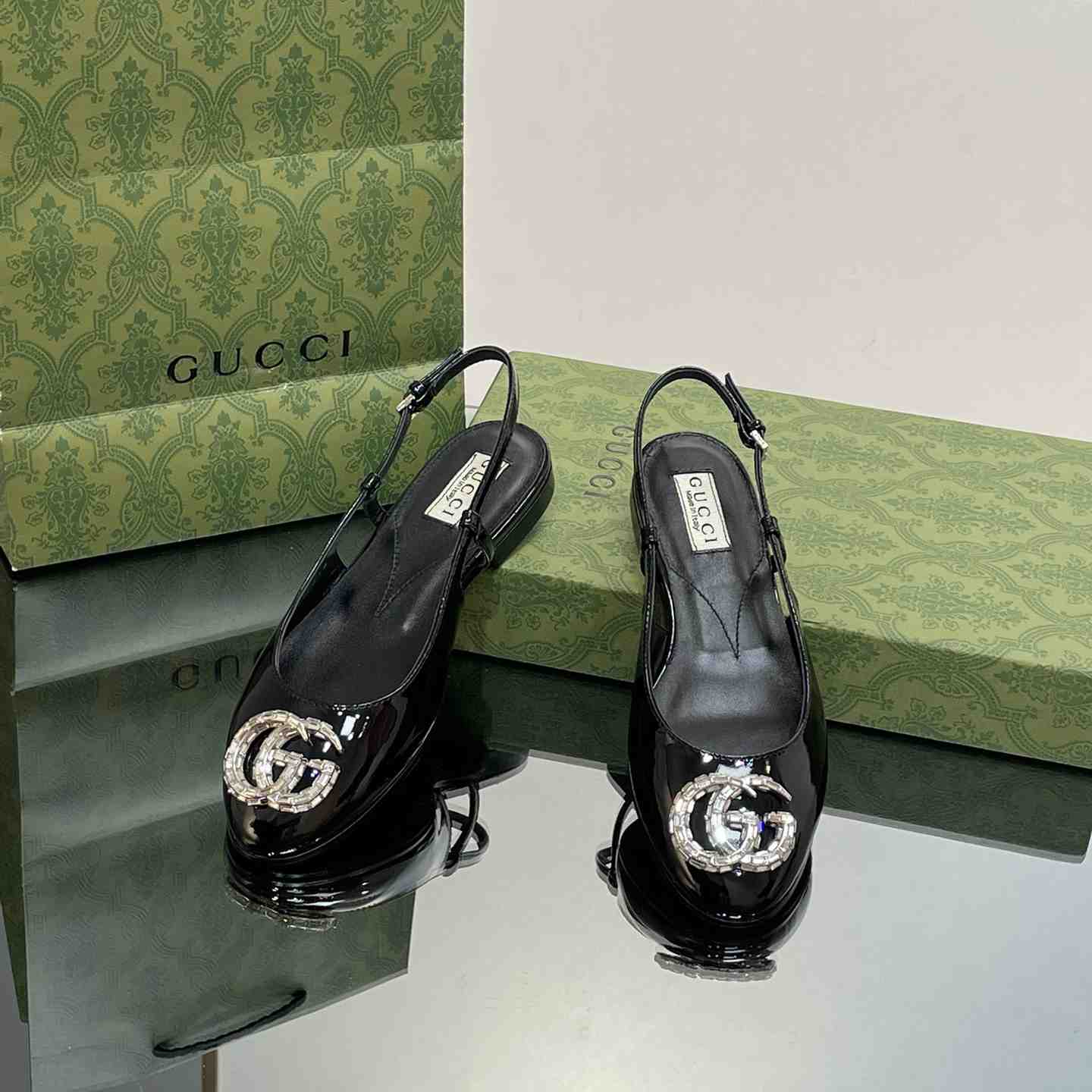 Gucci Women's Ballerina With Double G - DesignerGu