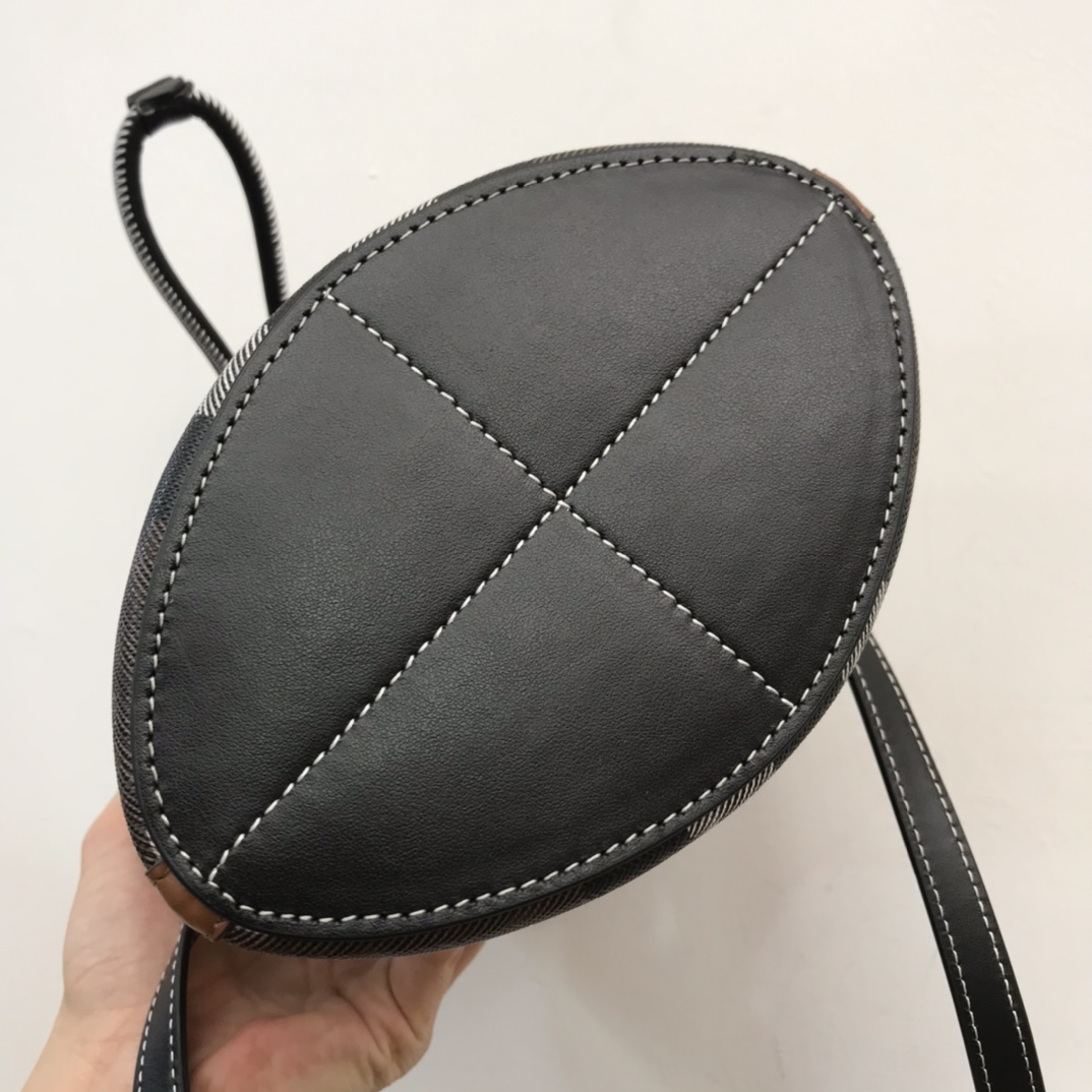 Burberry Mini TB Bucket Bag - DesignerGu