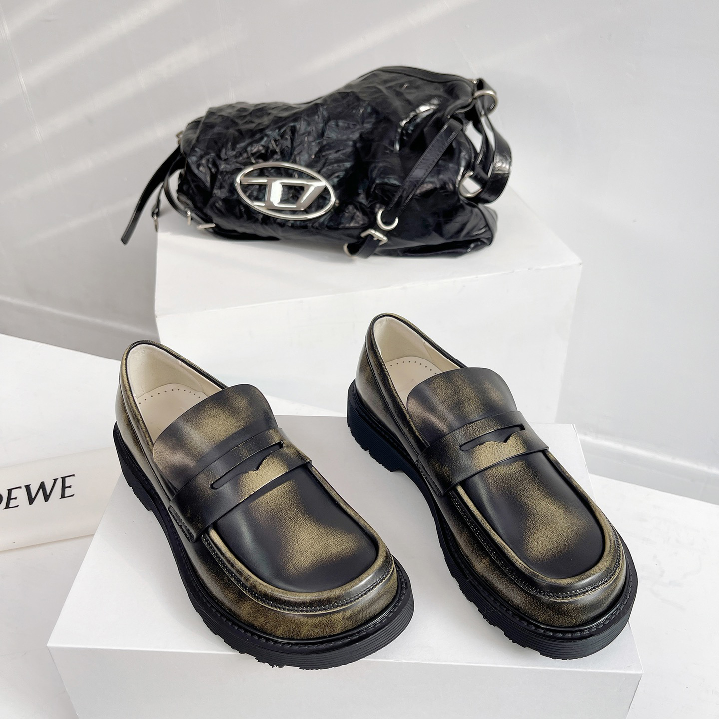 Loewe Blaze Loafer In Bicolour Brushed-off Calfskin - DesignerGu