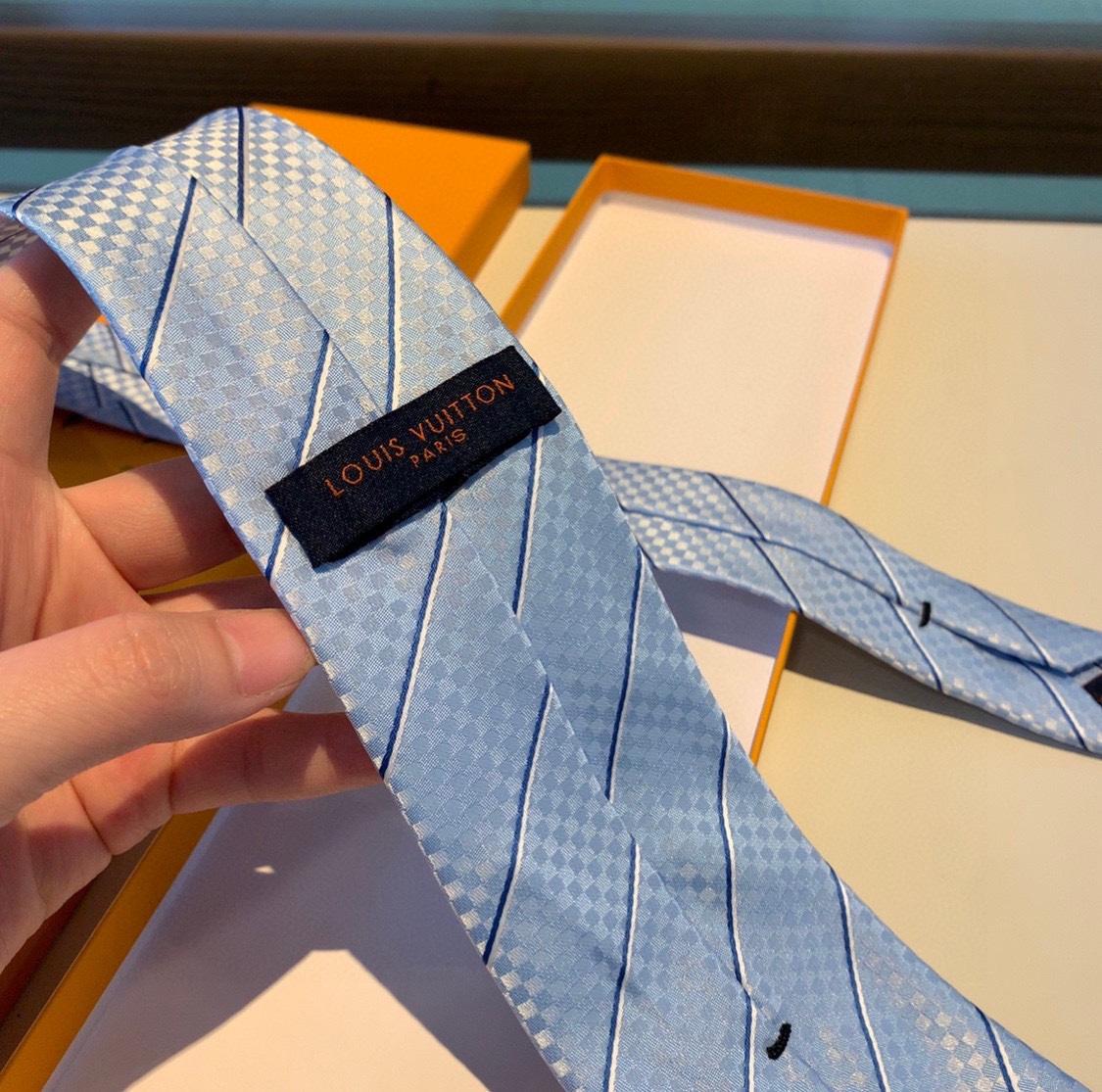 Louis Vuitton LV Thin Stripes Tie - DesignerGu