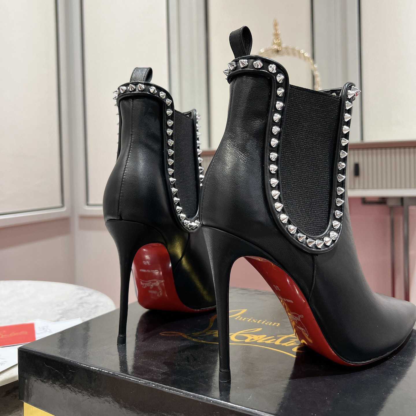 Christian Louboutin Capaboot 100 - DesignerGu