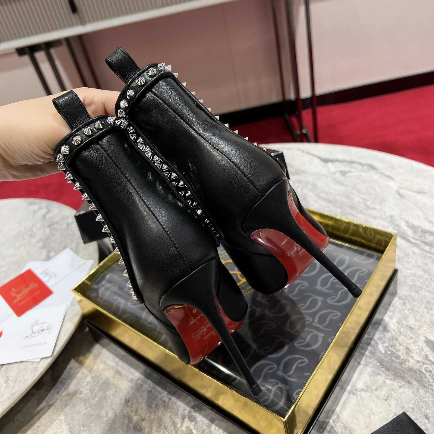 Christian Louboutin Capaboot 100 - DesignerGu