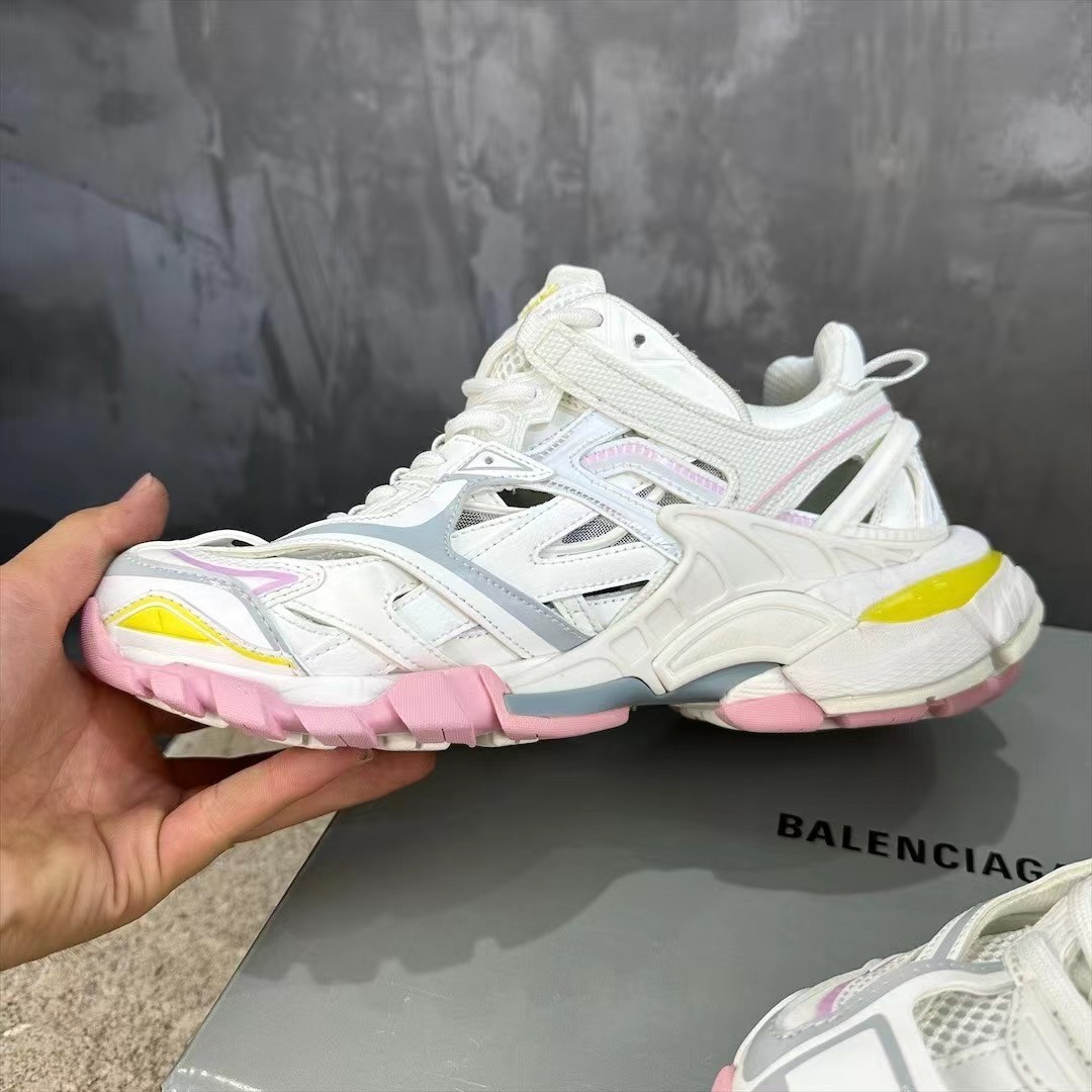 Balenciaga Track 2.0 Sneaker  - DesignerGu