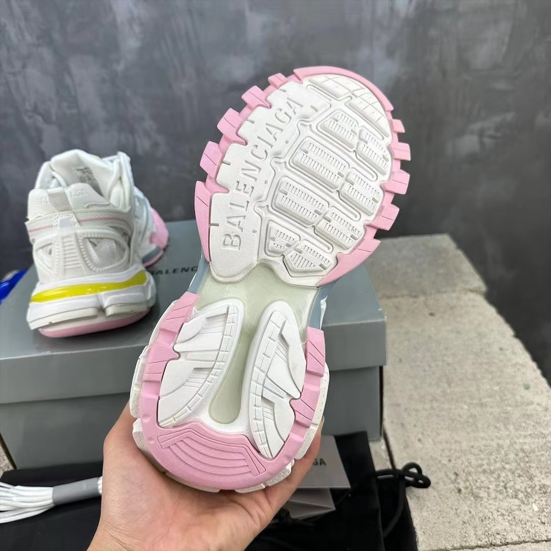 Balenciaga Track 2.0 Sneaker  - DesignerGu